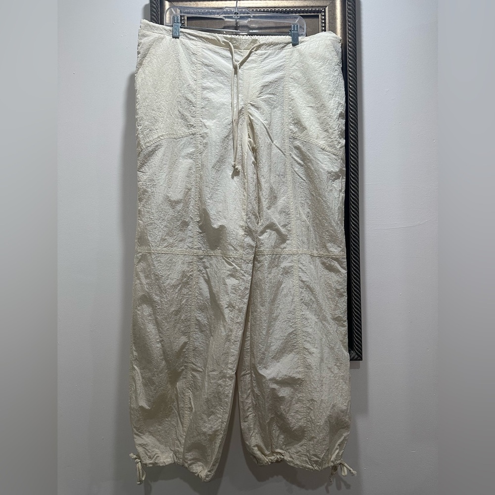 Wild Fable Ladies Cream Cargo Pants